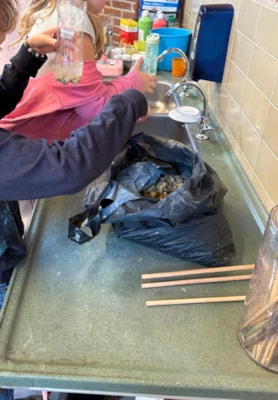 0ab581e0-0867-4d6d-944a-a228f80f9a99