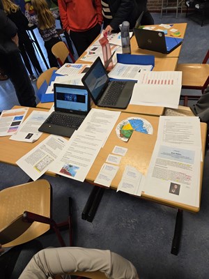 7ae6c283-1a88-4fd4-8dc9-1e3366d4d95e